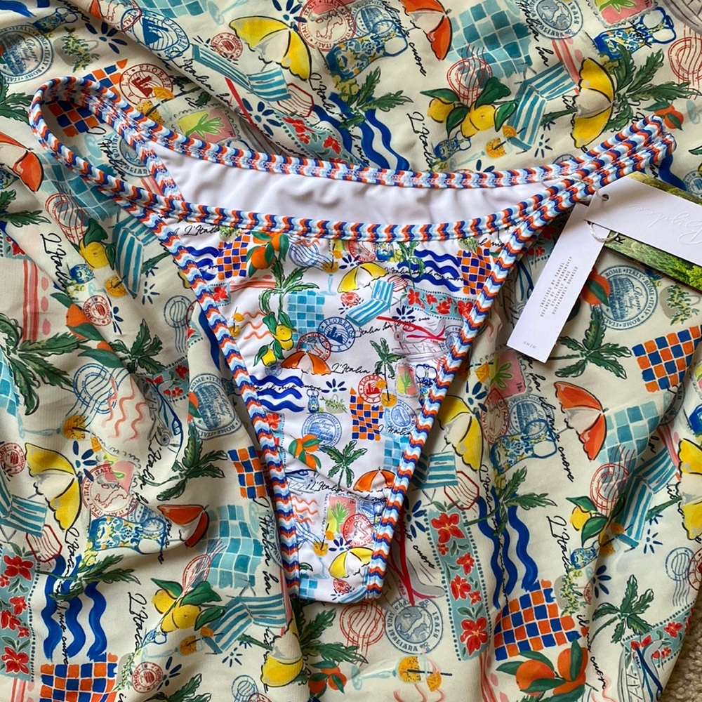 BYDEE, PRAUGE BOTTOM IN VACANZA ☀️🌷🌊 NEVER WORN